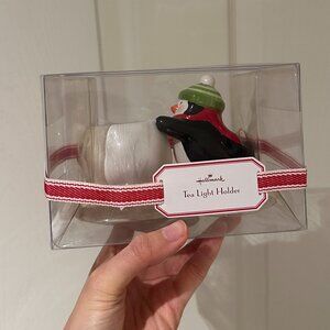 HALLMARK Christmas Penguin w/Snowball Tea Light Candle Holder 5.5x3.5x2.5"
